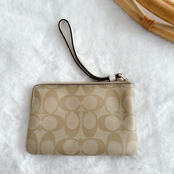 Coach Corner Zip Wristlet Wallet In Signature Canvas Cream White - Picture 5 of 12